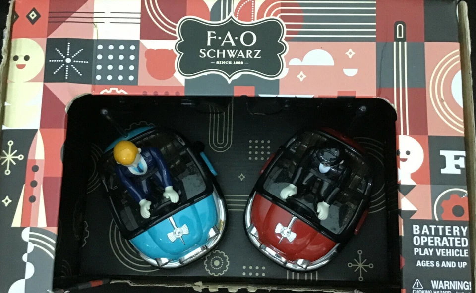 Nostalgic Model Bumper Car Set of two Remote Control Cars - Image 3 of 4