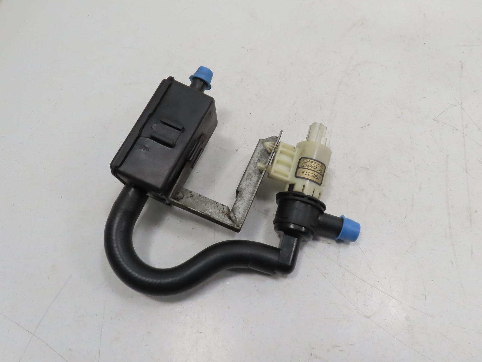 06 Lamborghini Gallardo #1310 Solenoid, Fuel Gas Vapor Canister Purge Vent 6L24-
