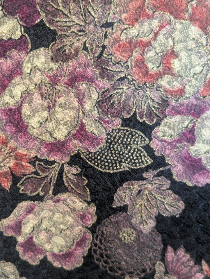 Top Dressbarn Mujer Floral Oscuro Talla 22/24 Hilo Metálico Cottagecore Whimsigoth Foto 4 de 4