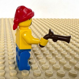 LEGO Pirates 1: Blue Stripe Pirate PISTOL  pi021, 6285 BLACK SEAS BARRACUDA 1989