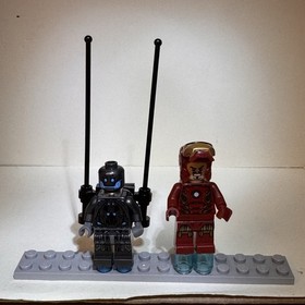 LEGO Marvel Iron Man (sh164) and Ultron (sh166) Minifigures set 76029 2015