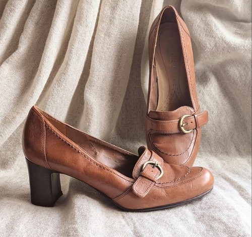 Naturalizer Kitten Heel Loafers With Buckle Academia Size 7