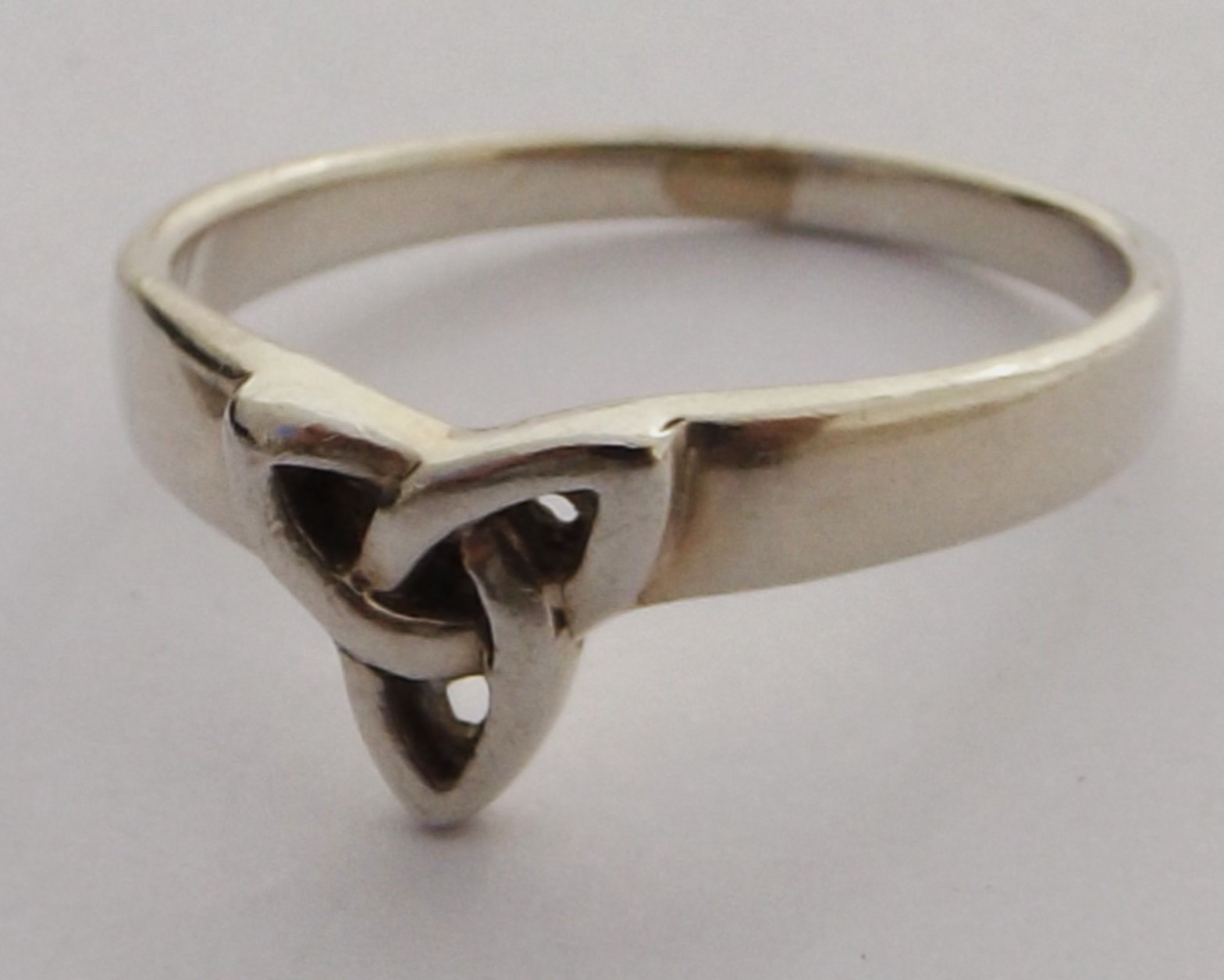 Sterling silver ring simple triangular or triquet… - image 4