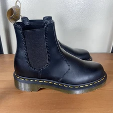 Dr. Martens 2976 Women Size 4 Black Smooth Leather Platform Chelsea Boots NIB