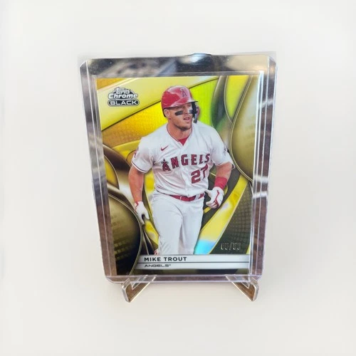 New Listing2025 Topps Chrome Black - Mike Trout #5 Gold Refractor /50