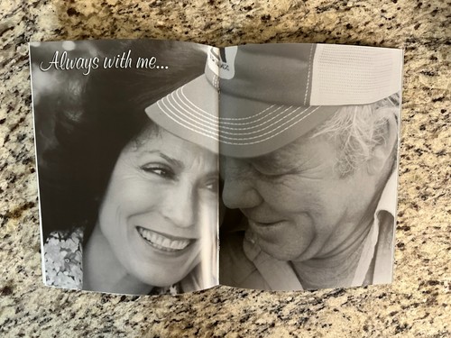 RARE Loretta Lynn - The Cinderella Story Book, MINT! - Picture 3 of 6