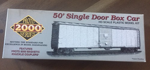 HO SCALE PROTO 2000 SERIES ITEM#21786 50’ SINGLE DOOR BOX CAR KIT ROAD#595136 | Zustand: New