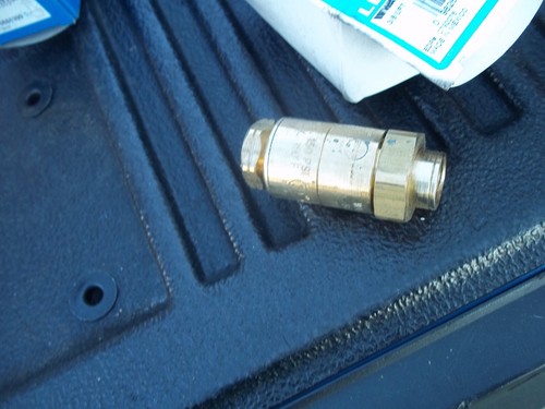 WATTS LEAD FREE CHECK VALVE P/N 3/8LF7 - Picture 3 of 3