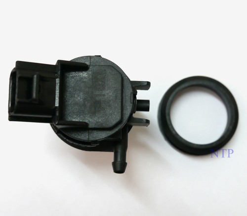Washer Pump for TOYOTA HILUX KUN26R GGN15 GGN25 TGN16 2/2005 SR5 VIGO MK6 05-15 - Picture 3 of 7