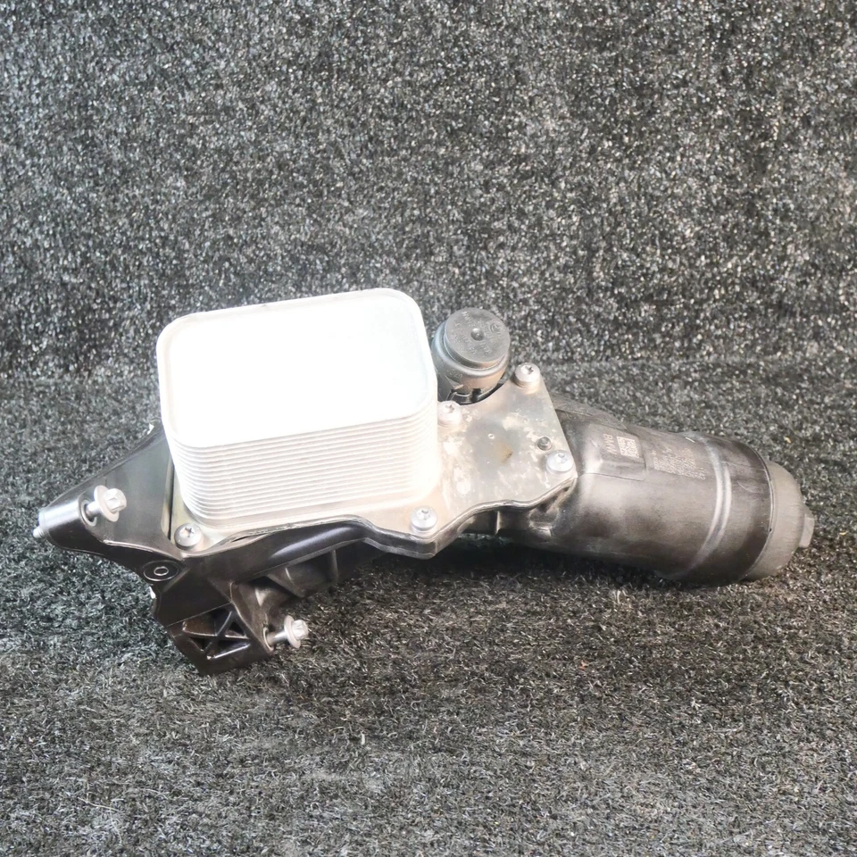 BMW 530e Engine Oil Filter Housing 11-42-8-596-283 2018 2022 OEM - Image 2 of 4