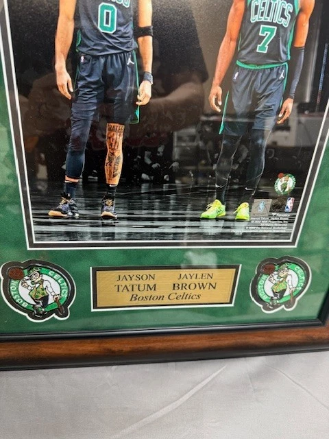 Foto Jayson Tatum & Jaylen Brown 11x14 con marco de fotos Foto 3 de 3