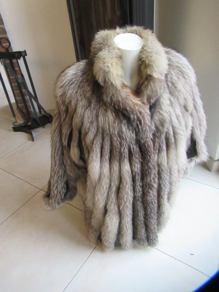 echte warme Pelzjacke  Silberfuchs Bluefrost Fledermaus Pelz GR 38 - Bild 2 von 4
