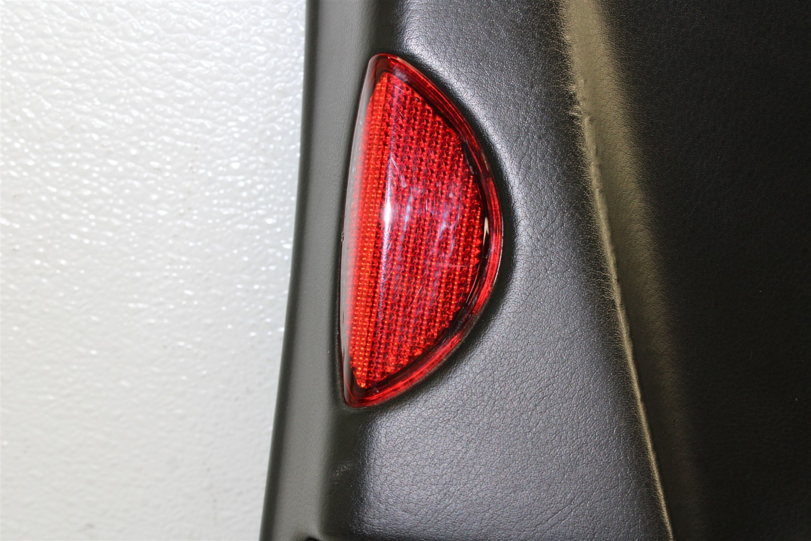 2013 Maserati GranTurismo S Left Door Trim Panel Cover 08-13