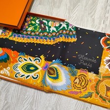 Unused w/box HERMES Carre 90 COSTUME DE FETE Silk Scarf 90cm / US duty free