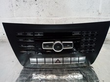 Mercedes C Klasse W204 Radio Navigationssystem A2049001108 2011 Mercedes C Klasse W204 Radio Navigationssystem A2049001108 2011