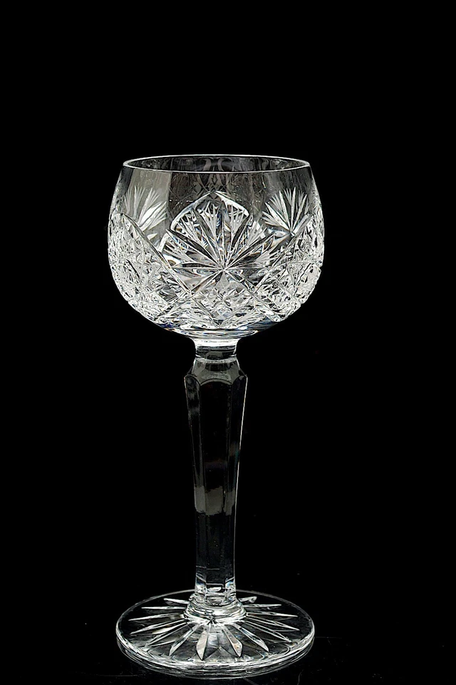 A FABULOUS SET OF SIX VINTAGE BOHEMIAN CUT CRYSTAL LONG STEM WINE GLASSES 150ML. - Image 3 of 4