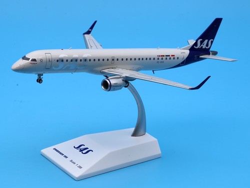 JC Wings 1:200 SAS Link Embraer ERJ 190-200LR Diecast Aircraft Jet Model SE-RSK - Picture 7 of 14
