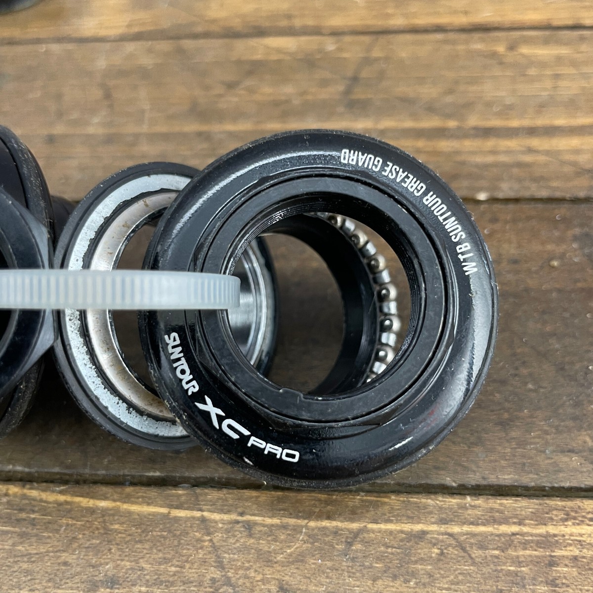 Vintage Suntour XC Grease Guard Headset 1 In Threaded 90s Race