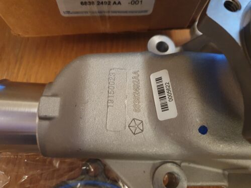 GENUINE MOPAR JEEP WRANGLER GRAND CHEROKEE 01-06 4.0L L6 WATER PUMP 68382492AA - Picture 2 of 4