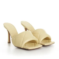 BOTTEGA VENETA 890$ Quilted Leather Lido Mules - Moon Beam Yellow