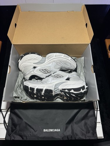 Balenciaga 10xl White Size 44 (US11) Brand New/In Box