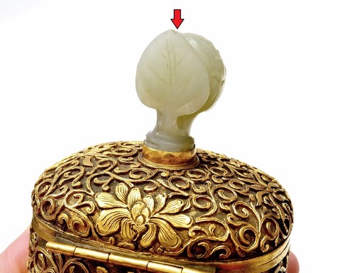 19C Chinese Jade Carved Carving Finial Gilt Bronze carved Lotus Box Mk - Picture 12 of 12