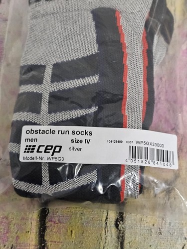 CEP Obstacle Run Kompressionsstrümpfe Größe IV Herren UVP 45£ silber - Bild 2 von 4
