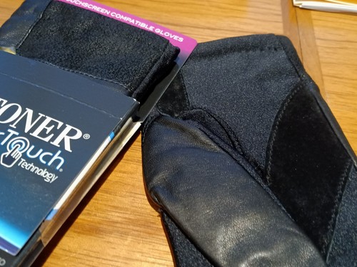 ISOTONER Women's Leather Spandex Smart Touch Winter Gloves Black, M / L - Picture 5 of 12