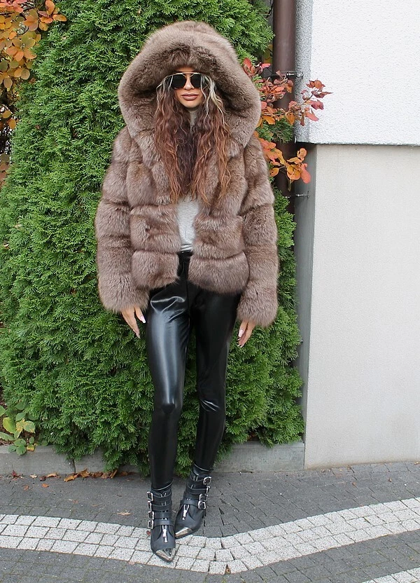Polar fox fur coat top