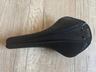 fizik Antares Versus R1 Adaptive Sattel guter Zustand
