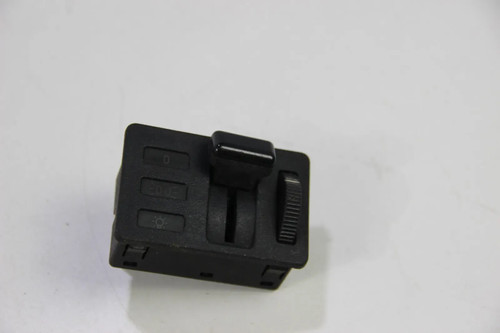 Original BMW E28 5er Lichtschalter light-switch mit Nebelscheinwerfer 1375515