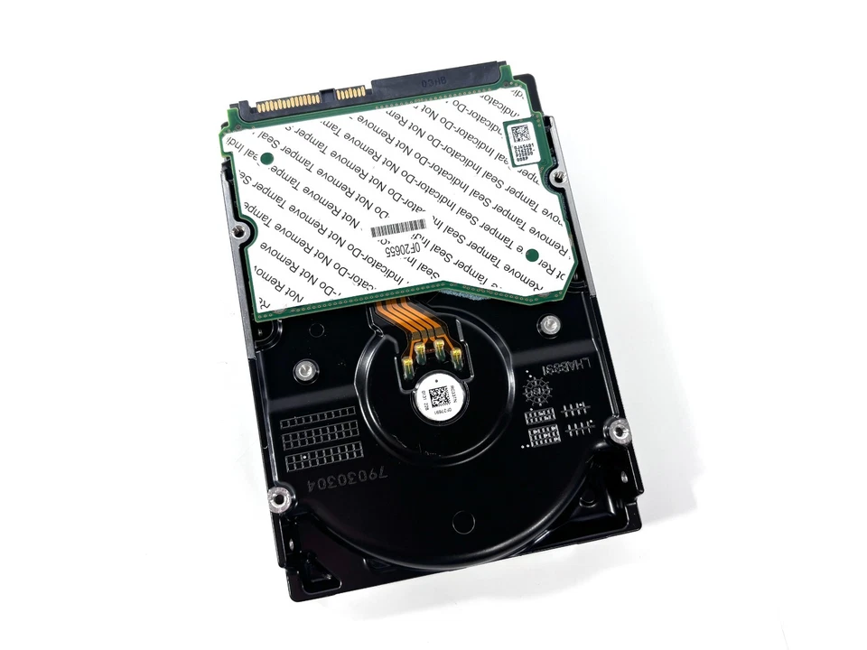 Western Digital Ultrastar 10TB 3.5" SAS Drive - 12Gbps 7200RPM HUH721010AL5205 - Image 2 of 4