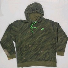 Nike Club Fleece Camo Hoodie Green Camouflage Adult Size XL.  Spots