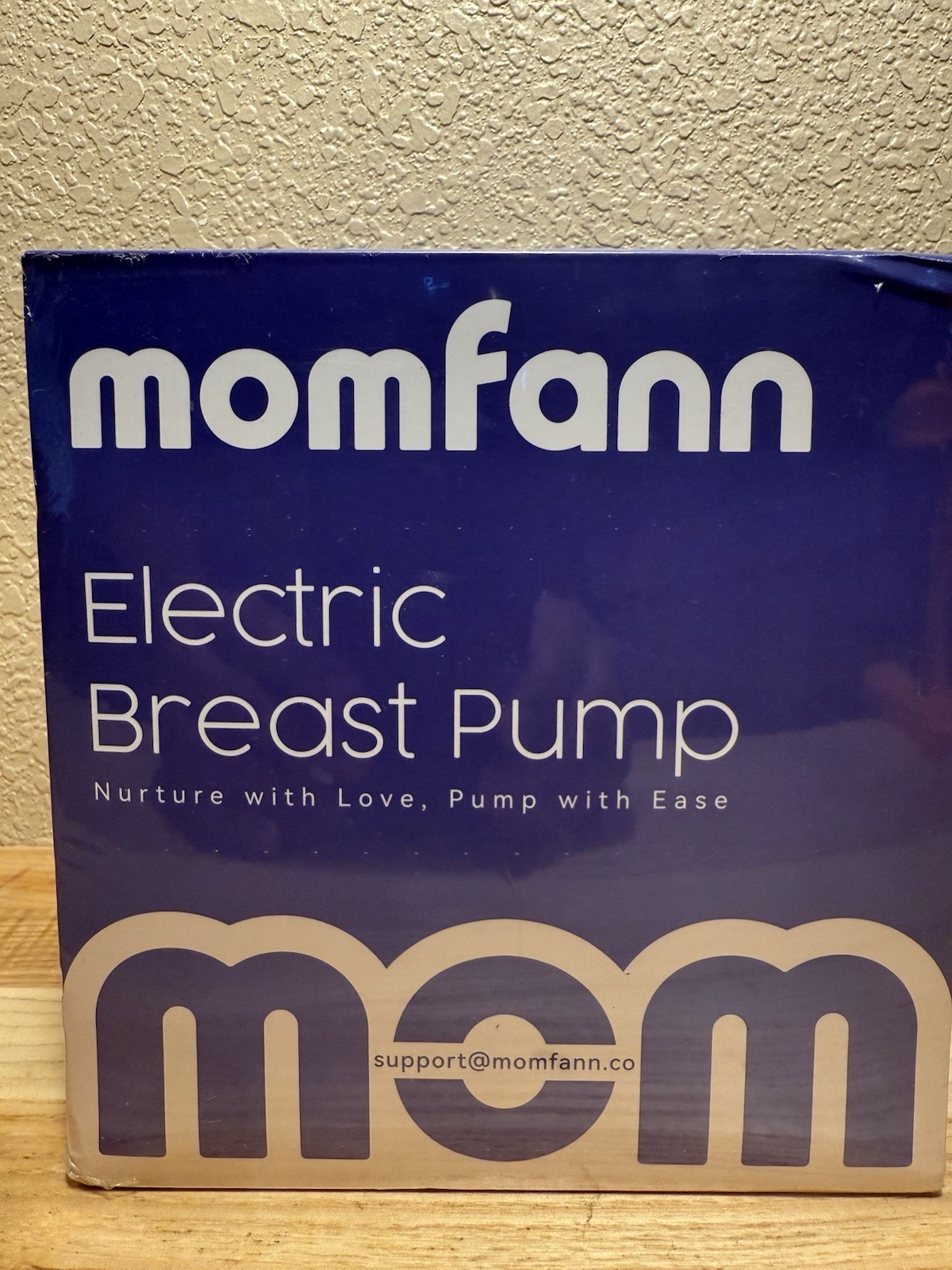 NIB - Momfann Electric Breast Pump Kit-Wearable, Hands-Free APP Control Portable