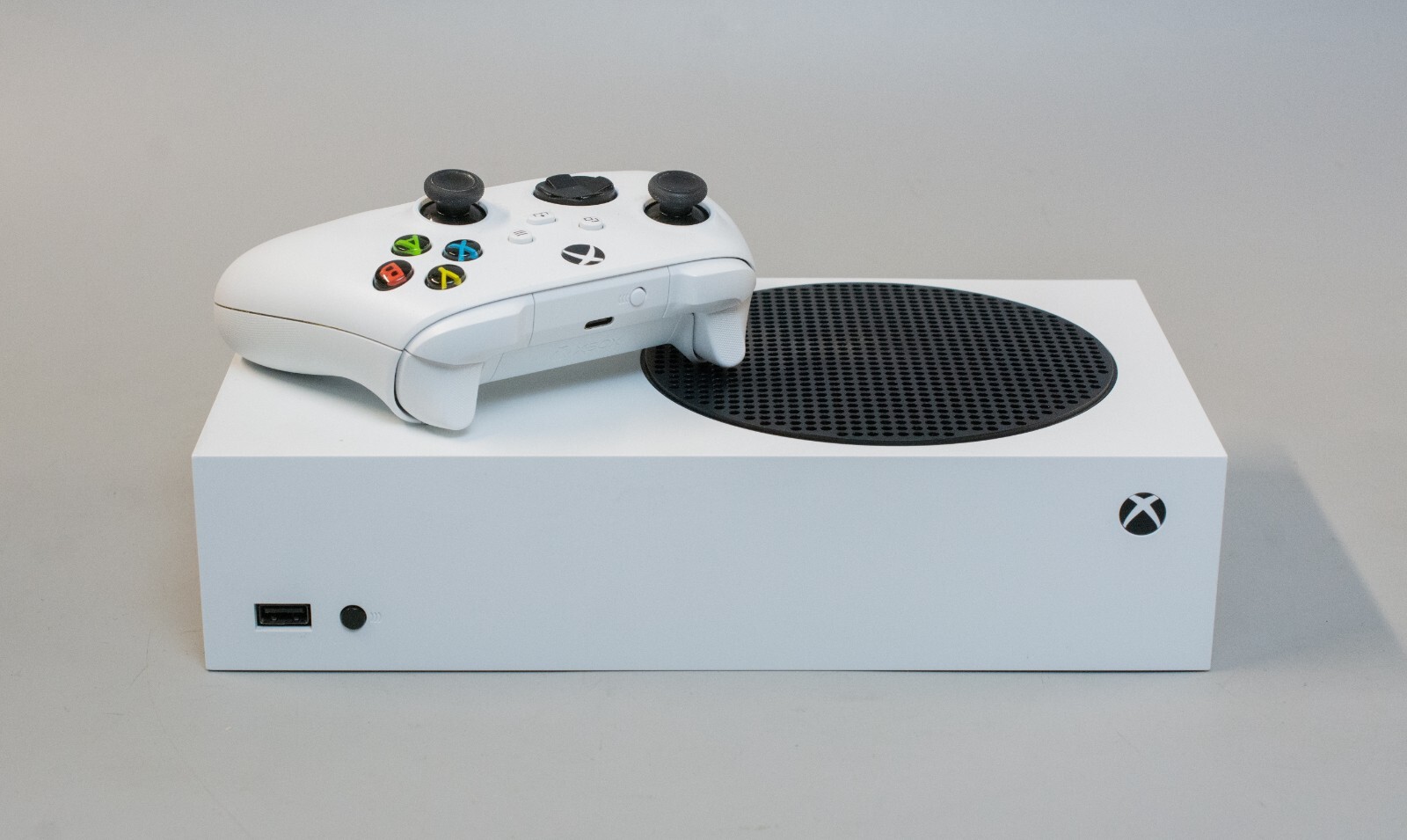 Ma5 Controller (MA5) Microsoft Xbox Series S 512GB White Console w/ Controller