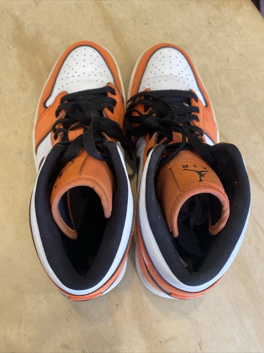 1077) Nike Air Jordan 1 One Mid SE Turf Orange Patent DD6834-802