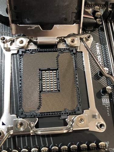 MSI X299 GAMING PRO CARBON DDR4 Intel LGA2066 128GB ATX - Picture 9 of 13