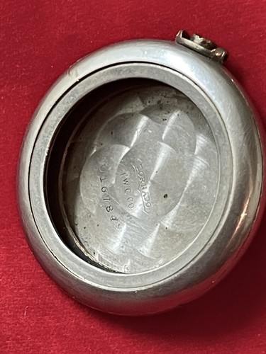 Vintage Tornado I.W.C. Co. 16 size metal pocket watch case 32.5mm dial aperture - Picture 2 of 11