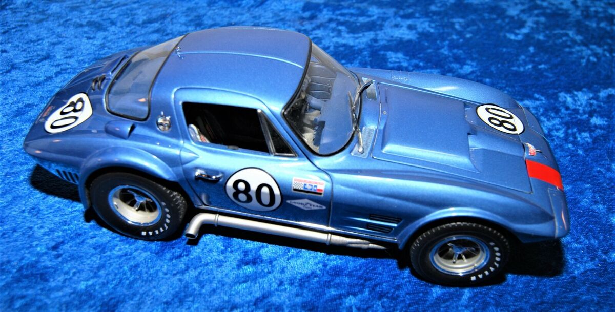 エグゾト 1/18 コルベット クーペ 1963 Exoto Corvette Grand エグゾト 1/18 コルベット クーペ 1963 Exoto Corvette Grand
