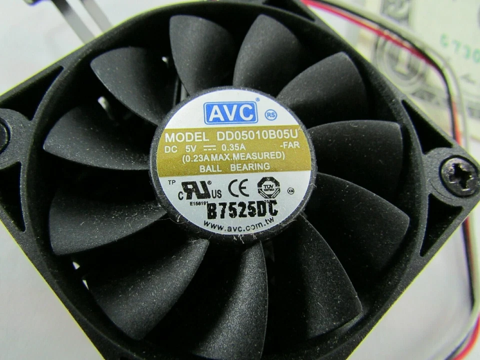 New AVC Ball Bearing Cooling Fan with Heatsink & Mount 5VDC .35A DD05010B05U - Image 4 of 4