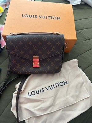 Louis Vuitton Pochette Métis Shoulder Bag Brown Canvas