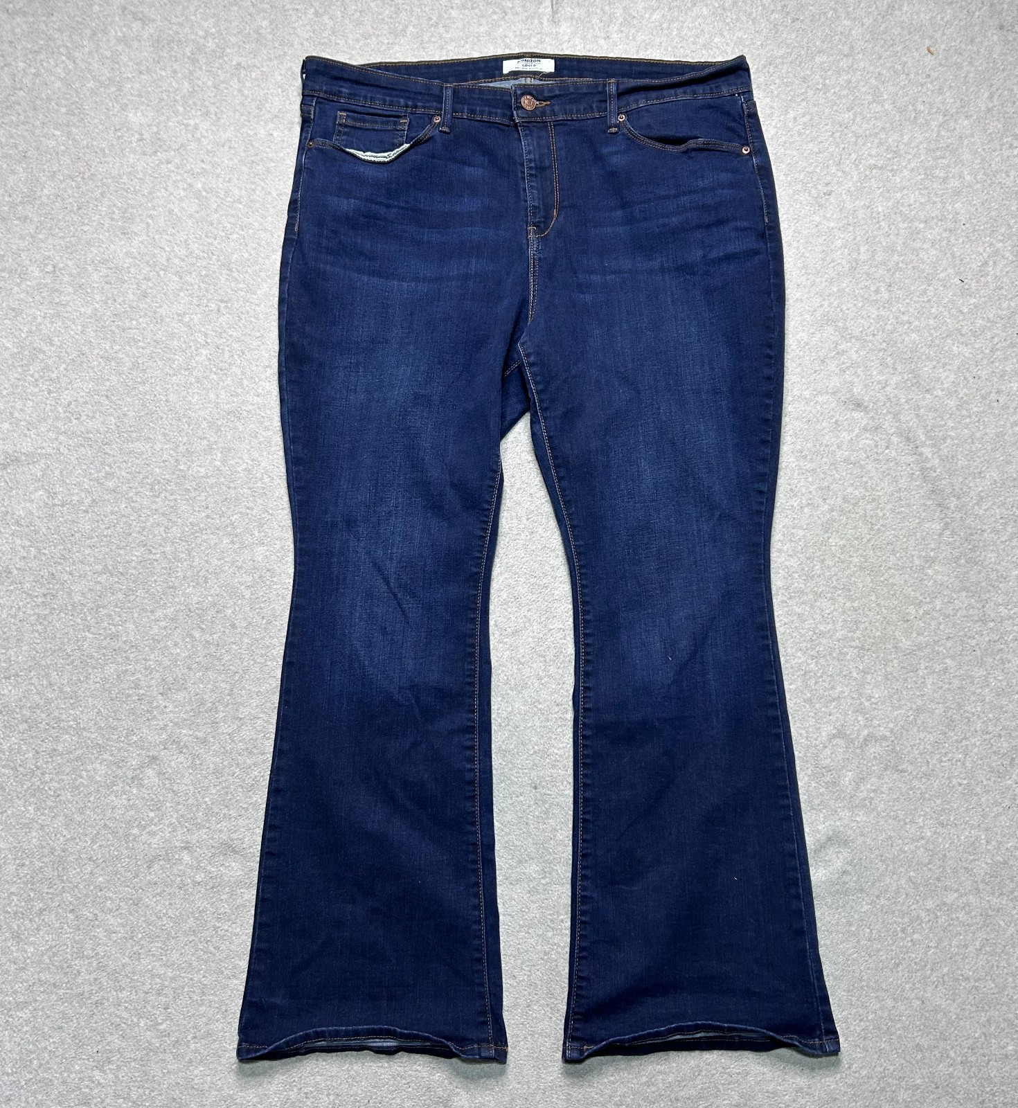 Womens 18 Short Mid Rise Boot Cut Stretch Dark Wash Denim