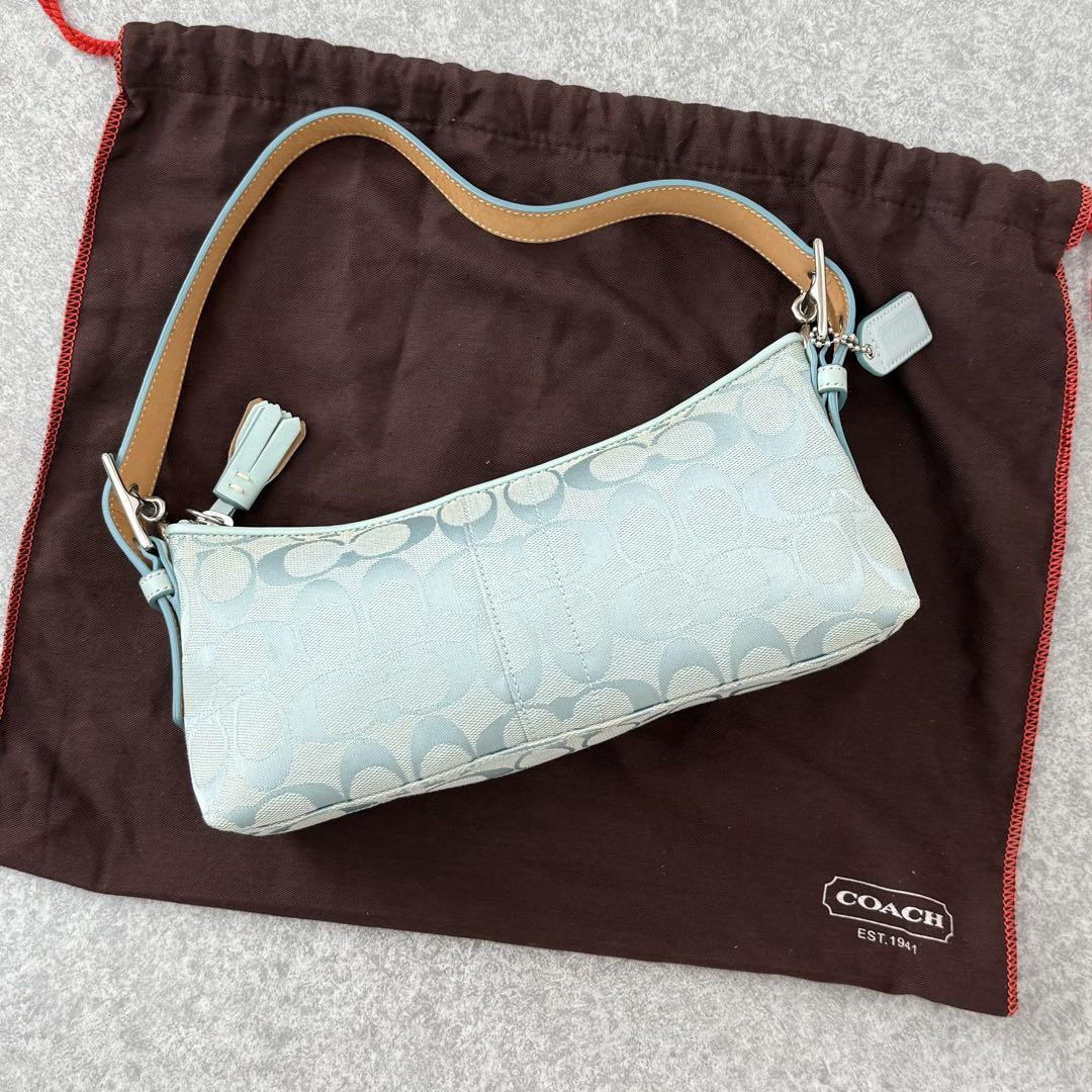COACH Signature Baguette Hampton Semi Demi Hand Bag Light COACH Signature Baguette Hampton Semi Demi Hand Bag Light
