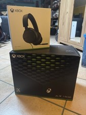 Microsoft Xbox Series X 1TB Console - Nero + Controller + Cuffie Gaming