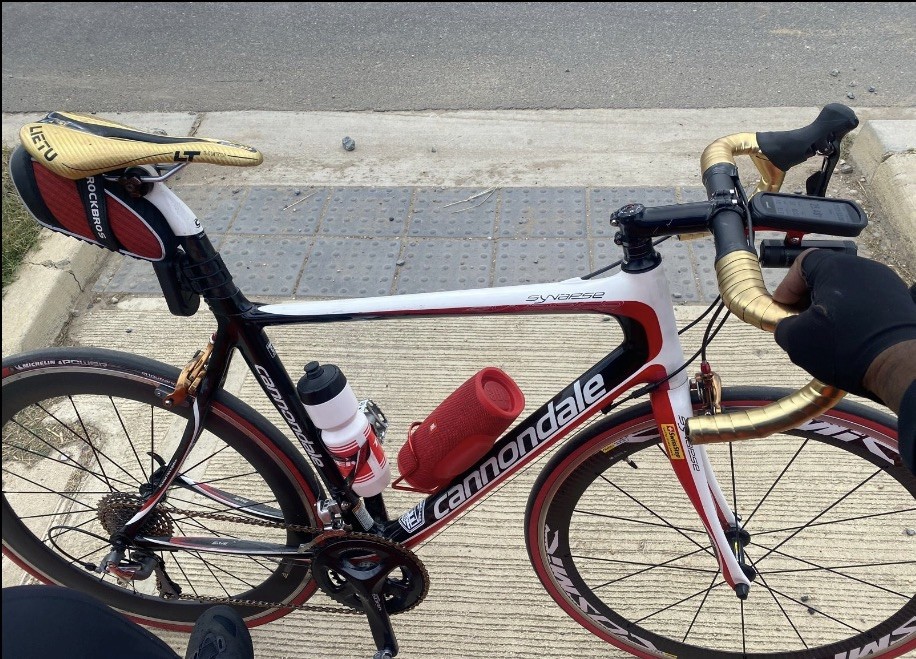 Cannondale  Synapse Carbon Road Bike 56cm