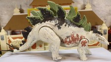 Jurassic World Dominion Gigantic Trackers Stegosaurus Dinosaur 14" Action Figure