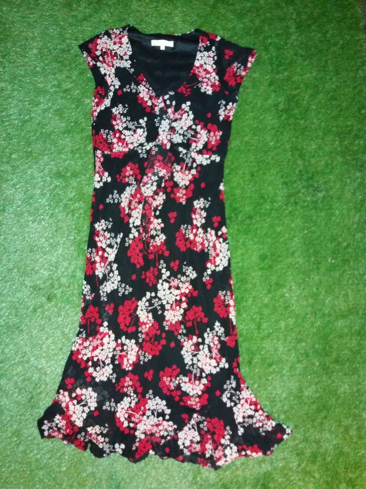 Size UK 12 E.W.M. STYLE FLORAL DRESS 