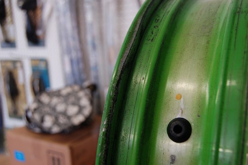 1994-1997 KAWASAKI ZX9R NINJA FRONT WHEEL/RIM - Picture 9 of 10