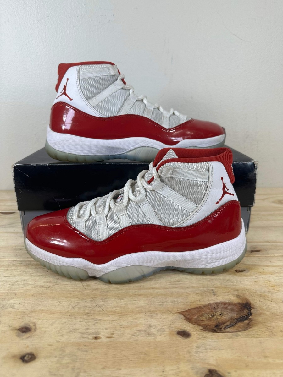 Air Jordan 11 'Cherry' Men's Size 8.5 Pre-owned Sneakers CT8012