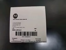NEW A-B 800H-JR91AY SER-H,30MM SELECTOR SWITCH 800H PB ALLEN BRADLEY PN-669251